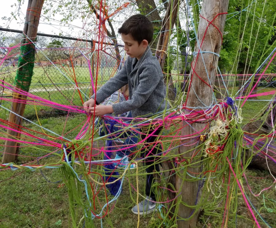 Yarn webs were woven.